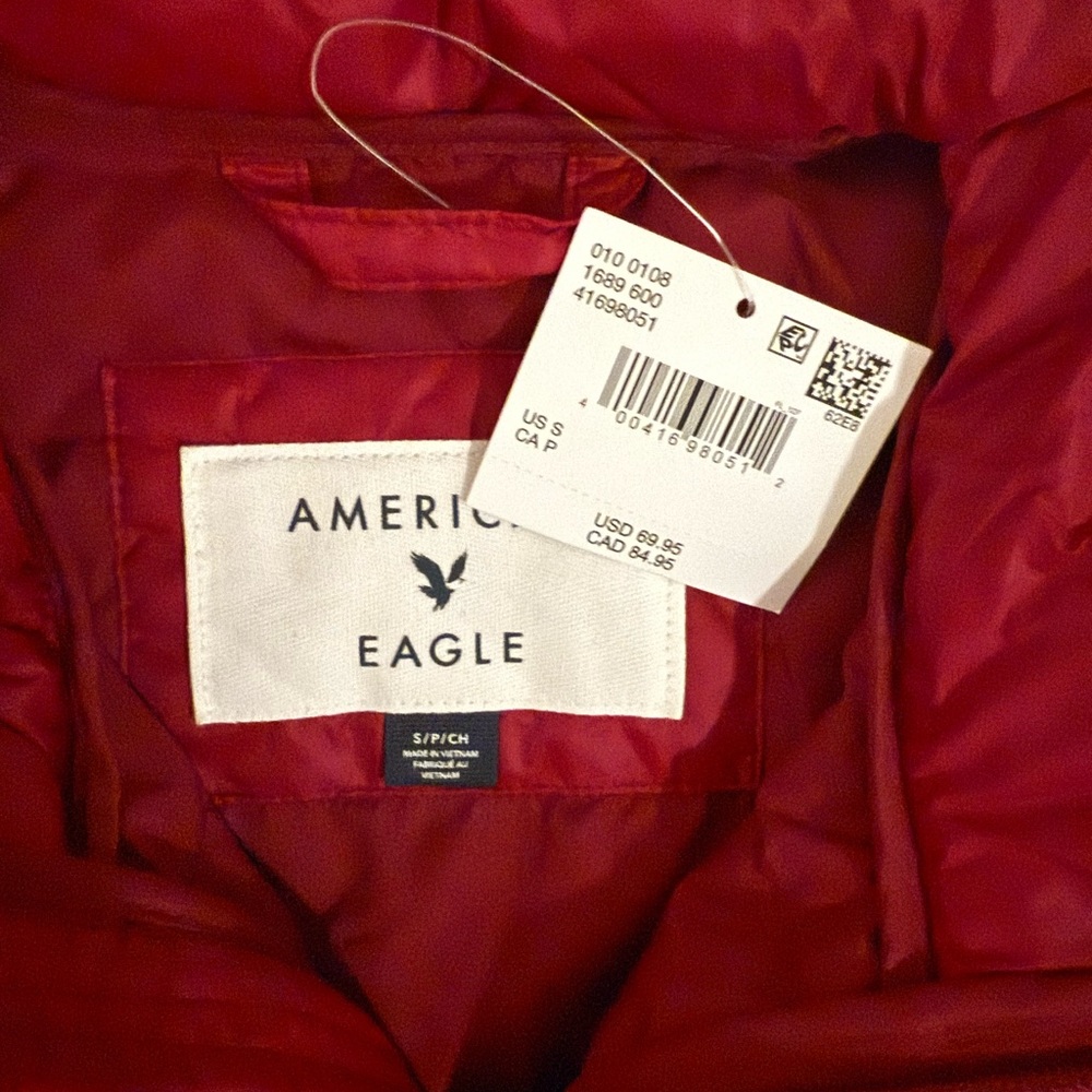 NWT- Men's American Eagle Red Puffer Jacket - Size Small - Picture 4 of 10